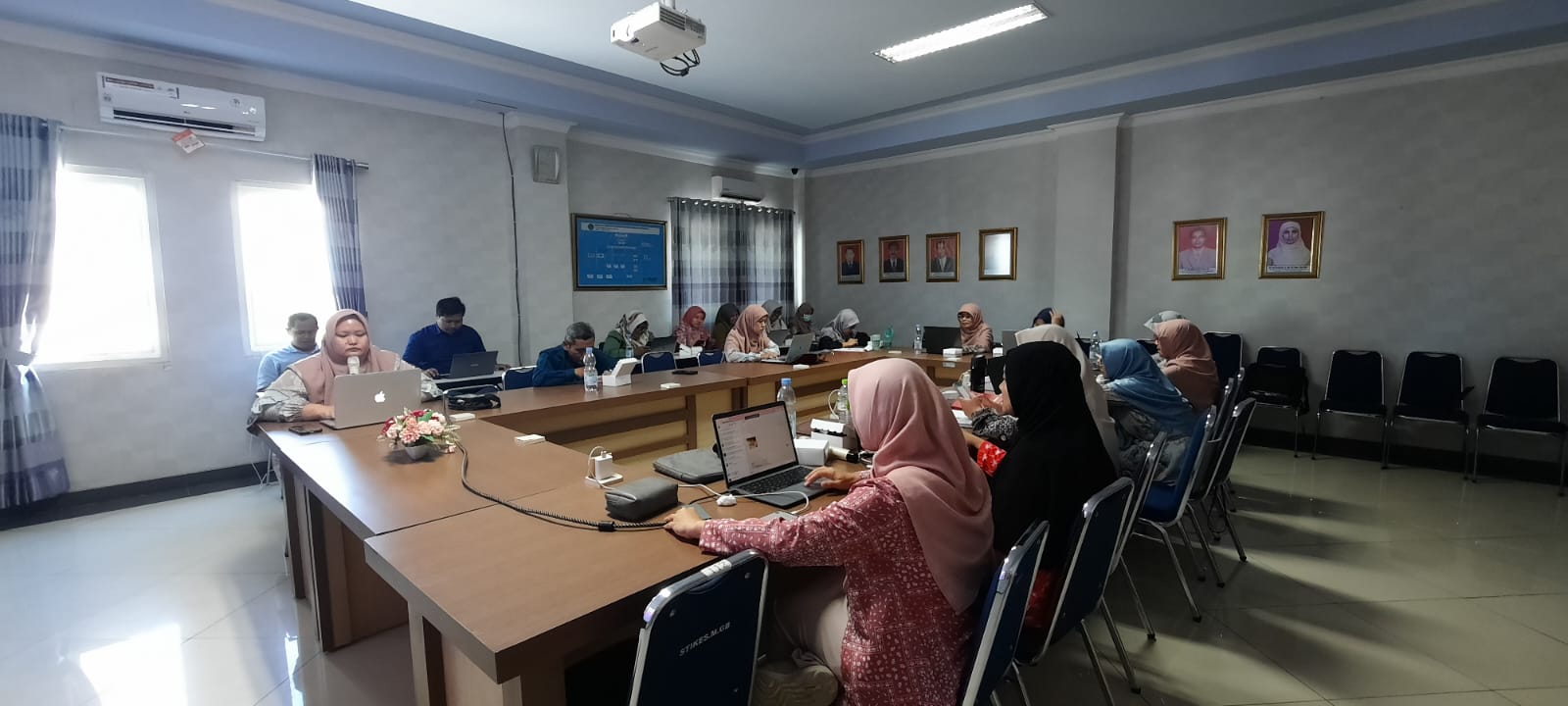 RAPAT PERSIAPAN PEMBELAJARAN SEMESTER GASAL TA 2023/2024 PROGRAM STUDI D3 KEBIDANAN