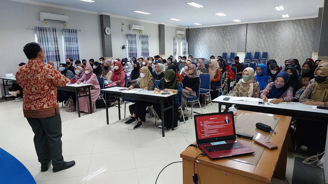 DPD PPNI KEBUMEN MENGISI KULIAH TAMU DI PROGRAM STUDI KEPERAWATAN PROGRAM DIPLOMA