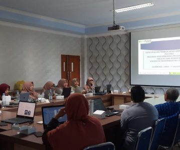 RAPAT EVALUASI PEMBELAJARAN SEMESTER GENAP TA 2022-2023 PROGRAM STUDI S1 KEBIDANAN