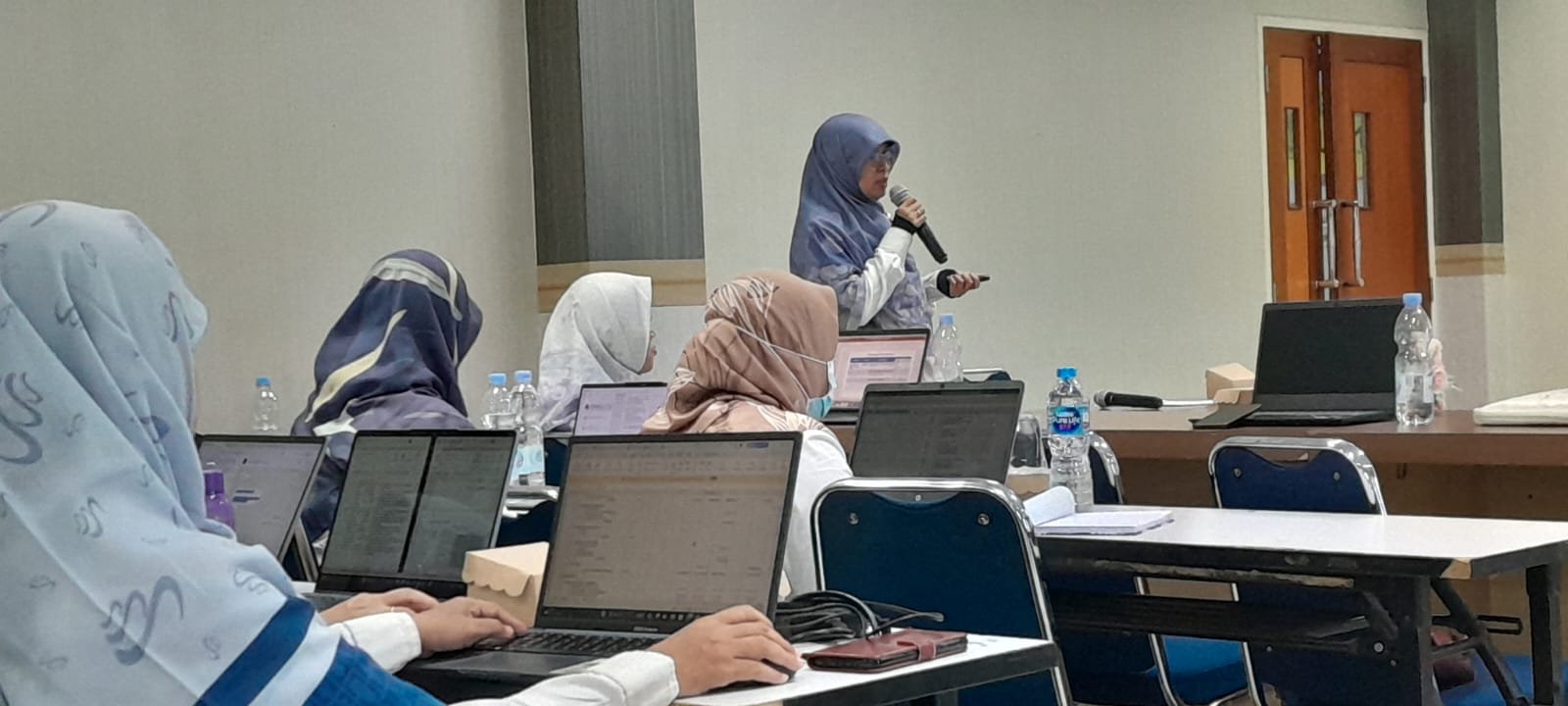 RAPAT PERSIAPAN PEMBELAJARAN SEMESTER GENAP PRODI S1 KEBIDANAN TA 2023/2024