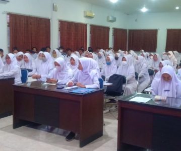 MAHASISWA PROGRAM STUDI PENDIDIKAN PROFESI NERS PROGRAM PROFESI MENGIKUTI PANUM