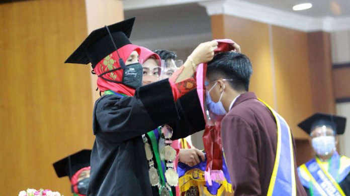 Digelar Virtual, Wisuda STIKES Muhammadiyah Gombong Diwakili Lima Lulusan Terbaik