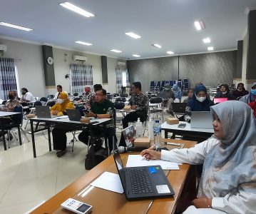 PROGRAM STUDI FARMASI PROGRAM SARJANA MELAKSANAKAN RAPAT EVALUASI SEMESTER GASAL TA 2022/2023