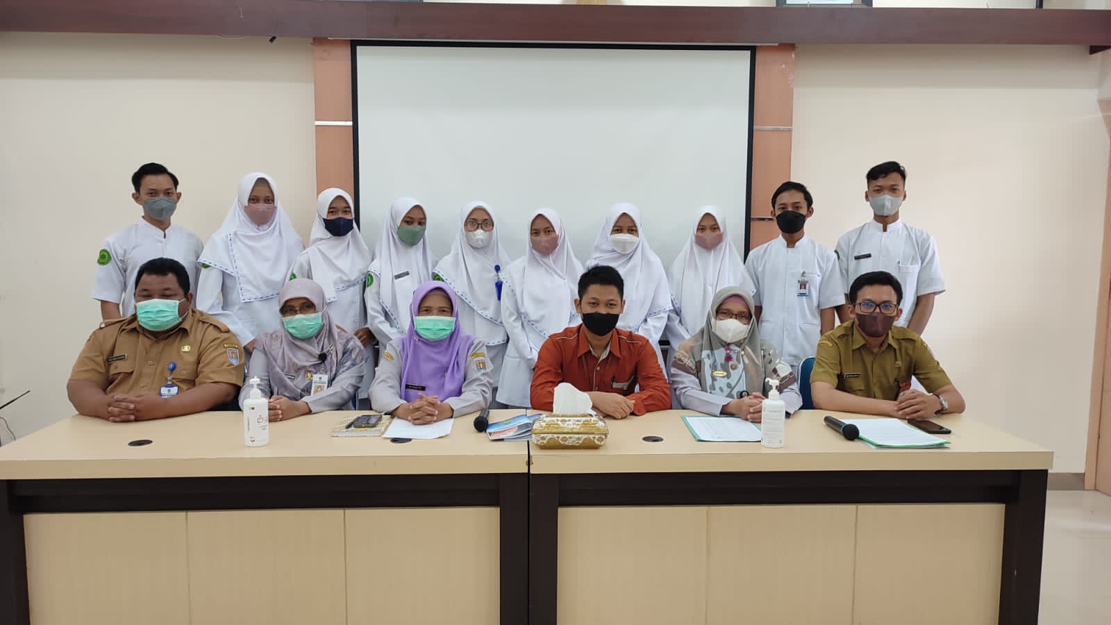 PENYERAHAN PKK MATERNITAS DAN ANAK MAHASISWA SEMESTER 3 DAN 5 PROGRAM STUDI KEPERAWATAN PROGRAM SARJANA FAKULTAS ILMU KESEHATAN UNIVERSITAS MUHAMMADIYAH GOMBONG