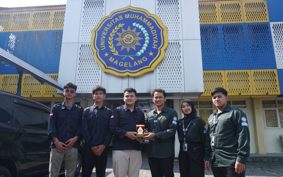 Mahasiswa Manajemen Unimugo dan Mahasiswa Manajemen Unimma Kaji Daya Saing UMKM Khas Magelang